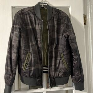 Reversible bomber jacket